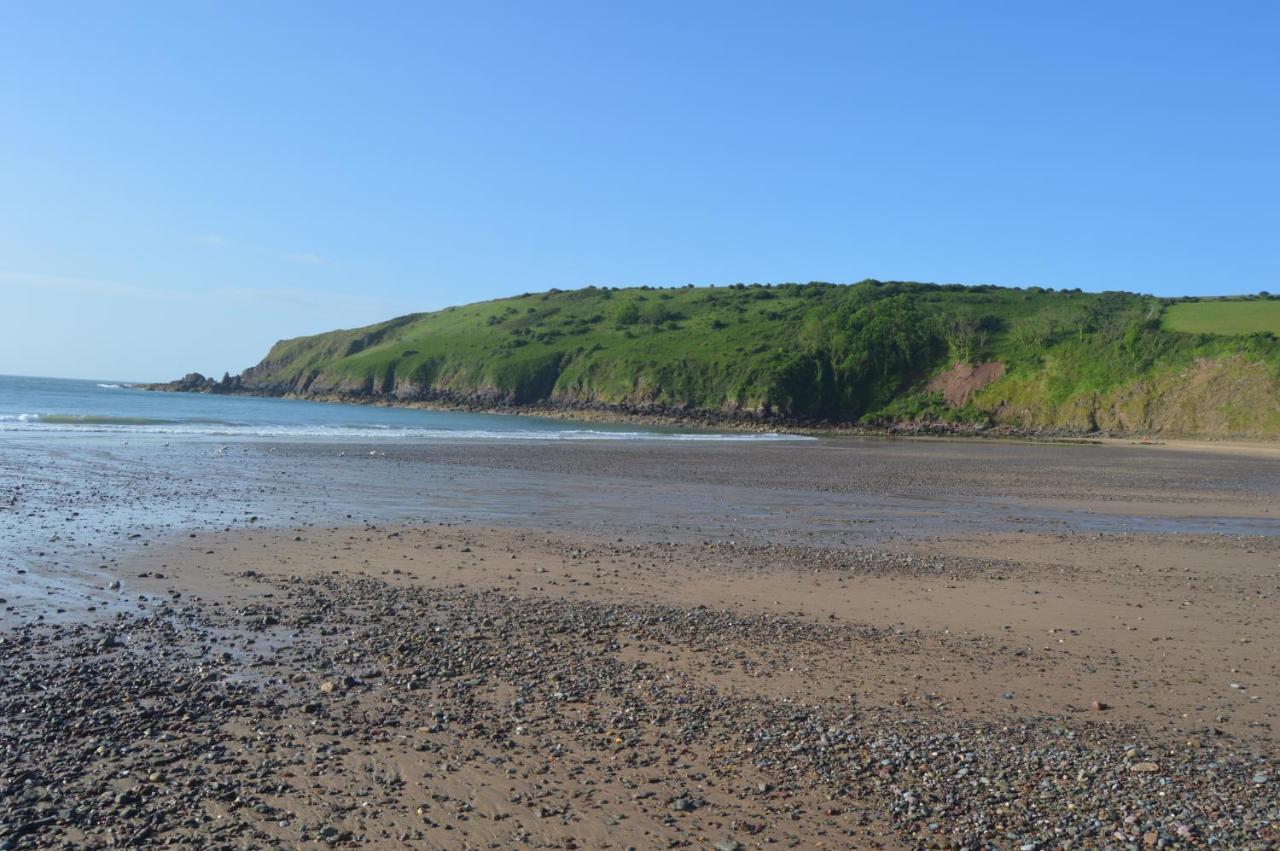 Vila Galwad Y Mor A Coastal Escape In Pembrokeshire'S National Parks Lamphey Exteriér fotografie