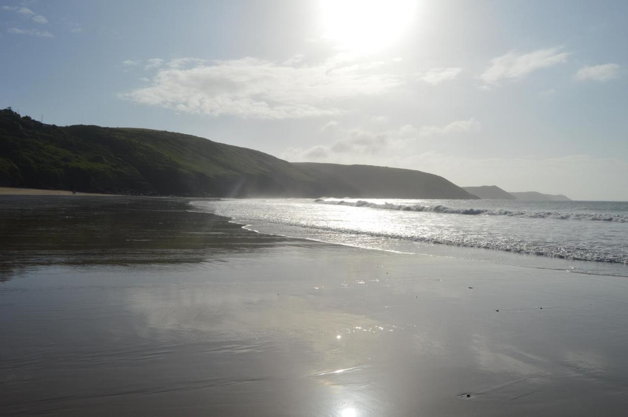 Vila Galwad Y Mor A Coastal Escape In Pembrokeshire'S National Parks Lamphey Exteriér fotografie