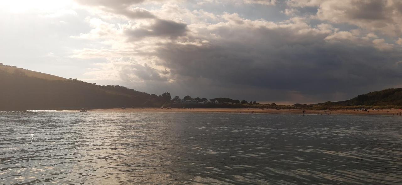 Vila Galwad Y Mor A Coastal Escape In Pembrokeshire'S National Parks Lamphey Exteriér fotografie
